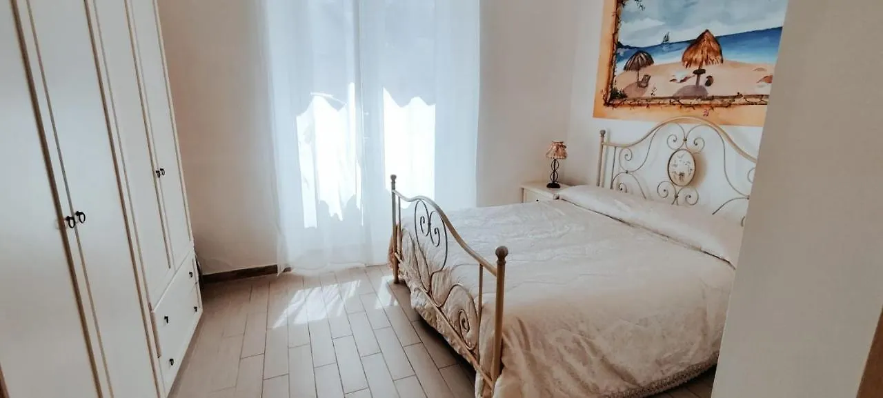 Bed and Breakfast La Porta Sulla Costa San Pantaleo 3*,